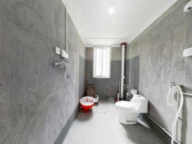 滨湖新居 3室2厅2卫 145m&sup2;