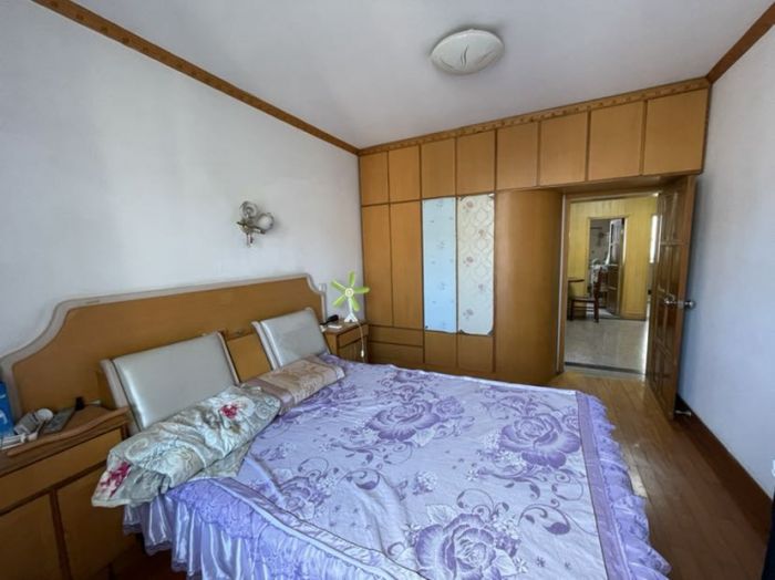 新桥新村 2室1厅1卫 64m&sup2;