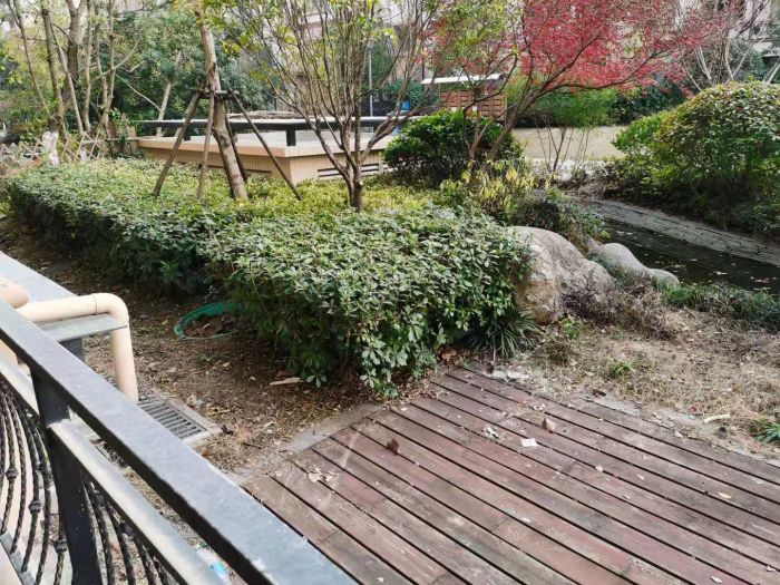 军山花园 4室2厅2卫 172m&sup2;