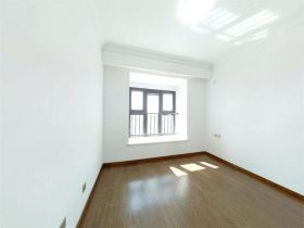 雍华府 3室2厅2卫 98m&sup2;