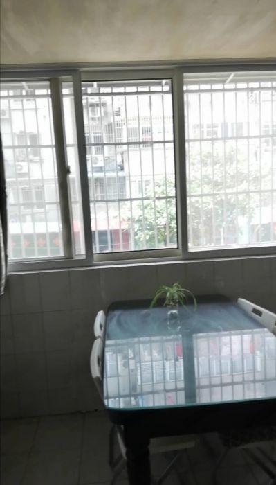 濠西园 3室1厅1卫 82m&sup2;