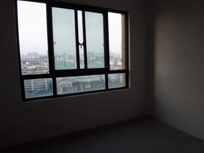 万濠华府 4室2厅3卫 291m&sup2;