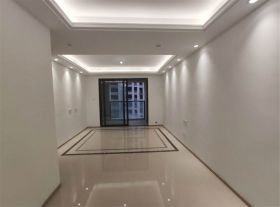 云樾东方 3室2厅1卫 95m&sup2;