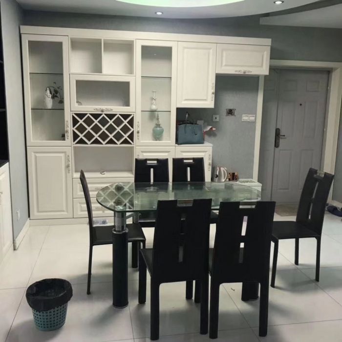 天地华庭 3室2厅2卫 156m&sup2;