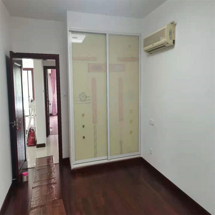 城市嘉苑 4室2厅1卫 141m&sup2;