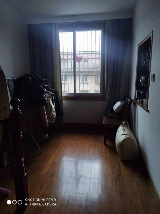 易家桥新村 2室1厅1卫 61m&sup2;