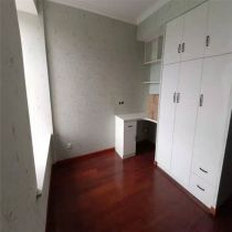 军山花园 3室2厅2卫 138m&sup2;