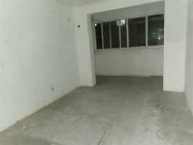滨江花园 3室2厅1卫 130m&sup2;