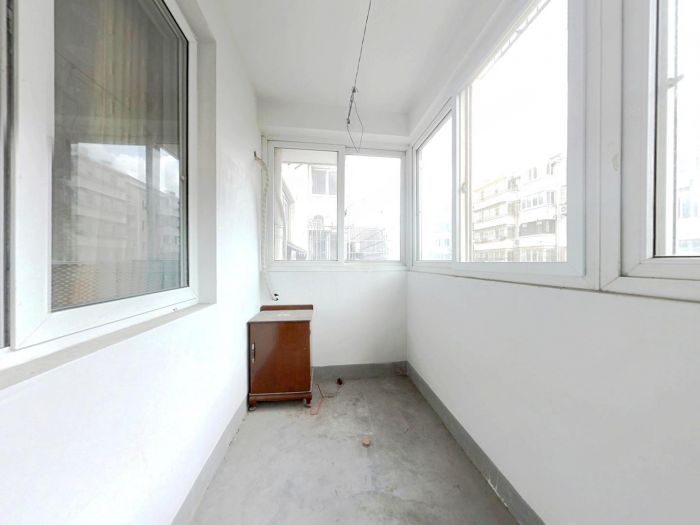 怡园北村 4室2厅1卫 126m&sup2;