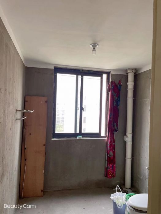 瑞兴花园 3室2厅2卫 134m&sup2;