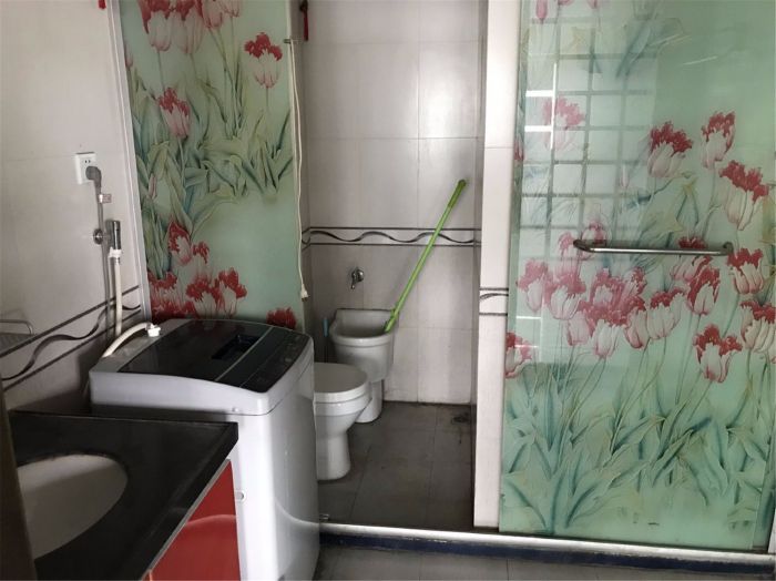 天都花苑 4室2厅1卫 144m&sup2;