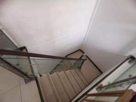 天都花苑 3室2厅2卫 90.00m&sup2;