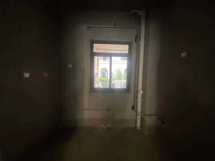 万科有湖（翡翠心湖） 4室2厅2卫 150.00m&sup2;