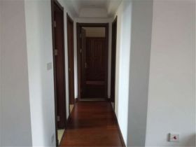 中海碧林湾 3室2厅2卫 140m&sup2;