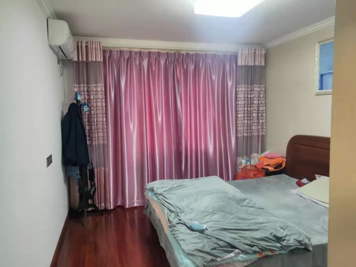 新港花苑 2室2厅1卫 106m&sup2;