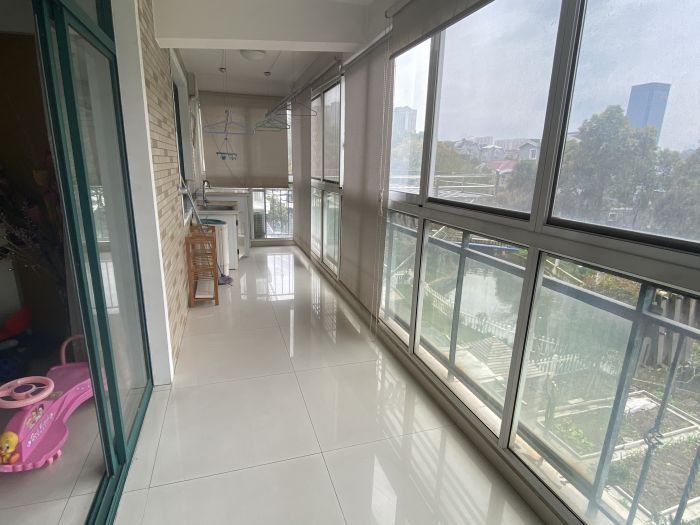 星湖花园 5室2厅2卫 280m&sup2;