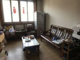 文峰花苑 3室2厅1卫 99m&sup2;