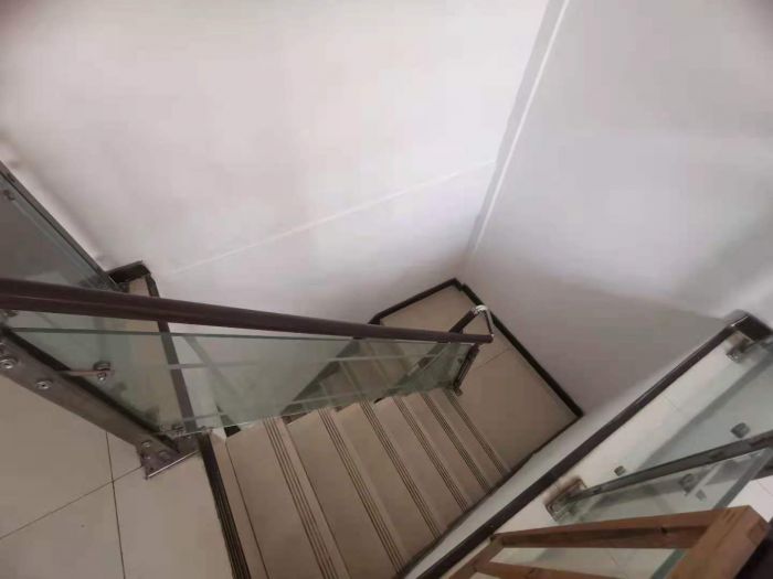 天都花苑 3室2厅2卫 90.00m&sup2;