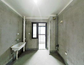 朝阳花苑 3室2厅2卫 138m&sup2;