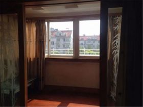 朝晖花园 3室2厅2卫 130m&sup2;