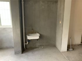 天山花苑 3室1厅1卫 142m&sup2;