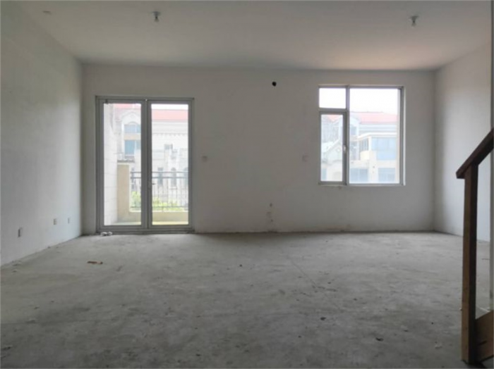 军山花园 5室2厅卫 175m&sup2;