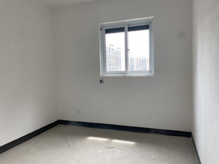 南山国际社区 4室2厅2卫 125m&sup2;