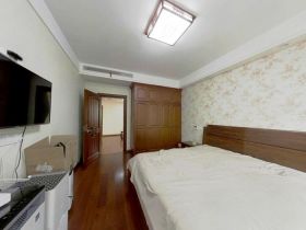 天润锦园 5室2厅3卫 190.73m&sup2;