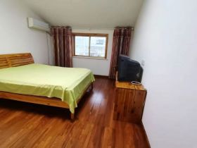 天都花苑 4室2厅2卫 221.67m&sup2;