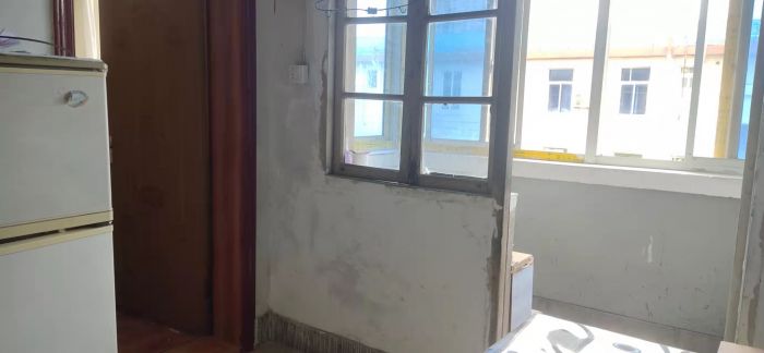新桥新村 2室1厅1卫 56m&sup2;