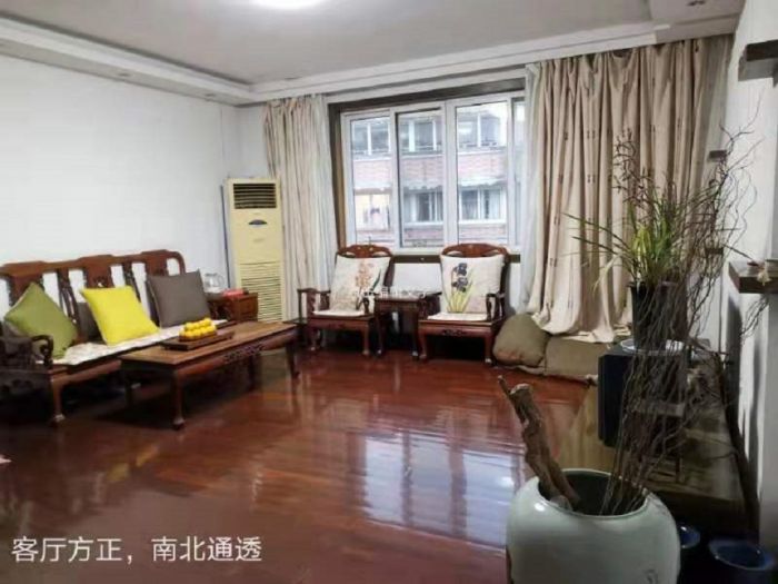 黎明花园 6室2厅2卫 210m&sup2;