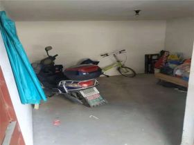 新龙花苑 2室2厅1卫 87m&sup2;