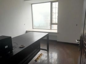 优山美地花园 5室2厅2卫 186.9m²