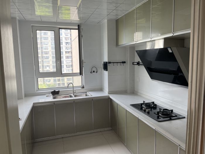 和融&bull;优山美地名邸 3室2厅2卫 130m&sup2;