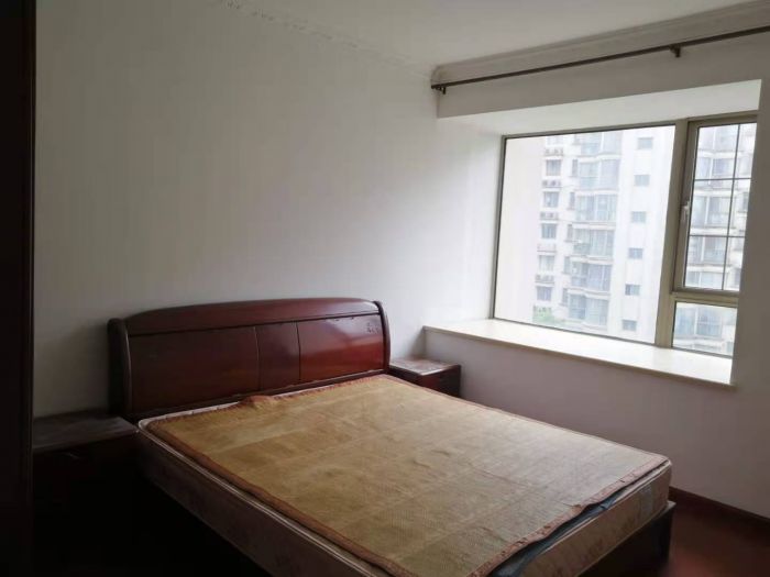 优山美地花园 3室2厅2卫 141m&sup2;