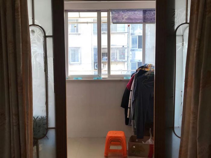 城港花苑 3室2厅1卫 110m&sup2;