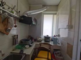 惠泽苑 2室1厅1卫 81m&sup2;