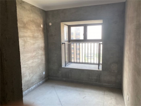 华强城 4室2厅2卫 158m²