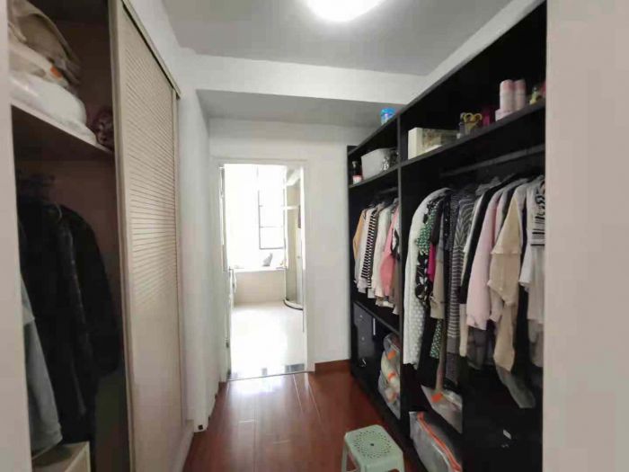 优山美地花园南区 4室2厅2卫 168.00m&sup2;