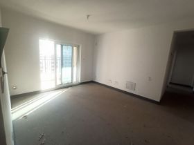 世茂新界 3室2厅2卫 116m&sup2;