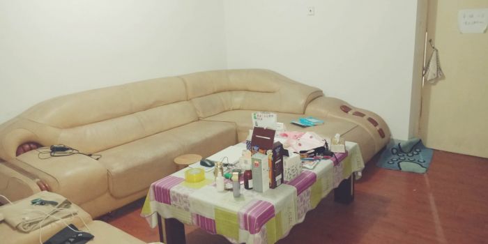 紫东南苑 3室2厅1卫 120m&sup2;
