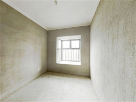 华强城 4室2厅2卫 145m&sup2;