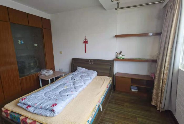 易家桥新村 2室1厅1卫 55m&sup2;