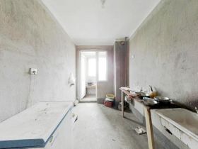 公园南苑 3室2厅1卫 126m&sup2;