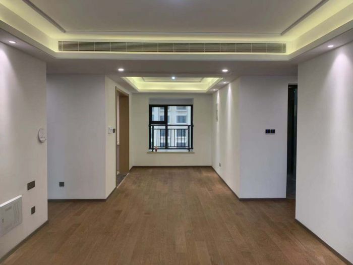 春风南岸东园 4室2厅2卫 136m&sup2;