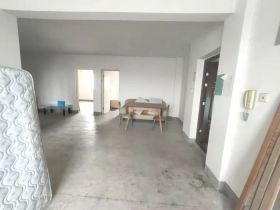 新港花苑 3室2厅1卫 110m&sup2;