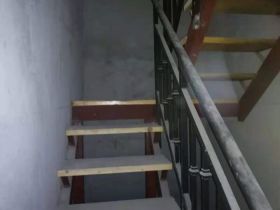 华强城 4室2厅2卫 337.00m&sup2;