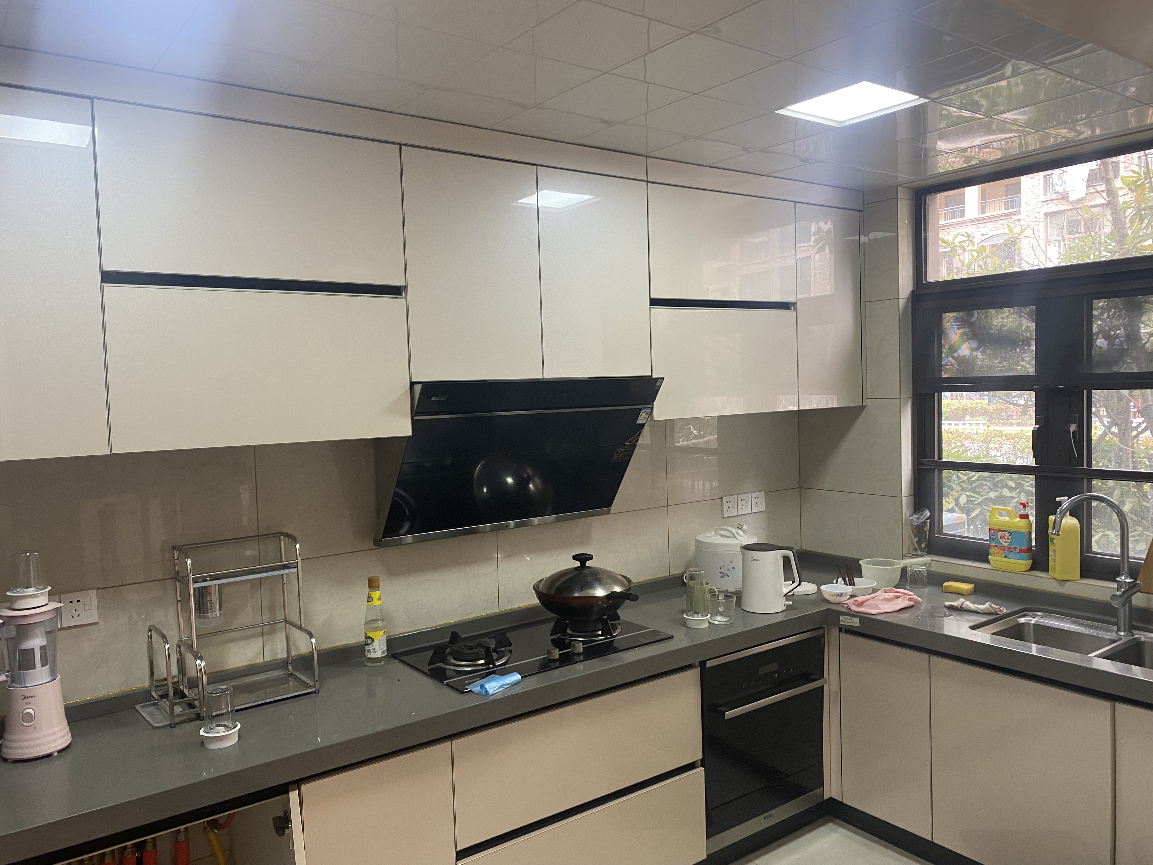 华强城四期 3室2厅2卫 271.04m&sup2;