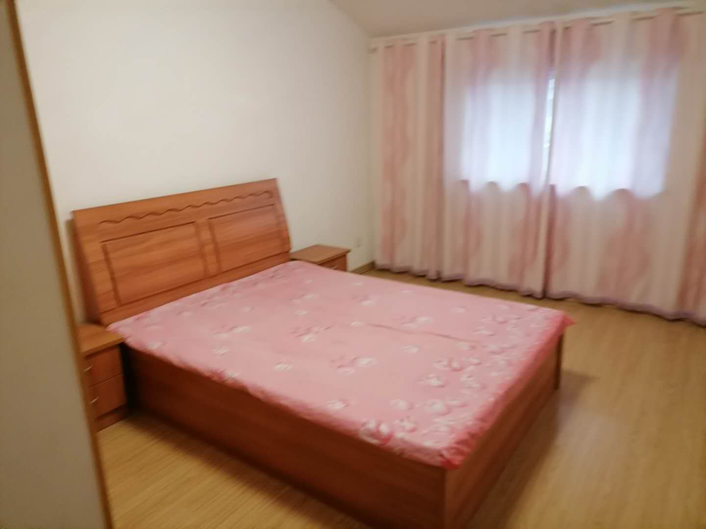 五山花苑 6室4厅2卫 141m&sup2;