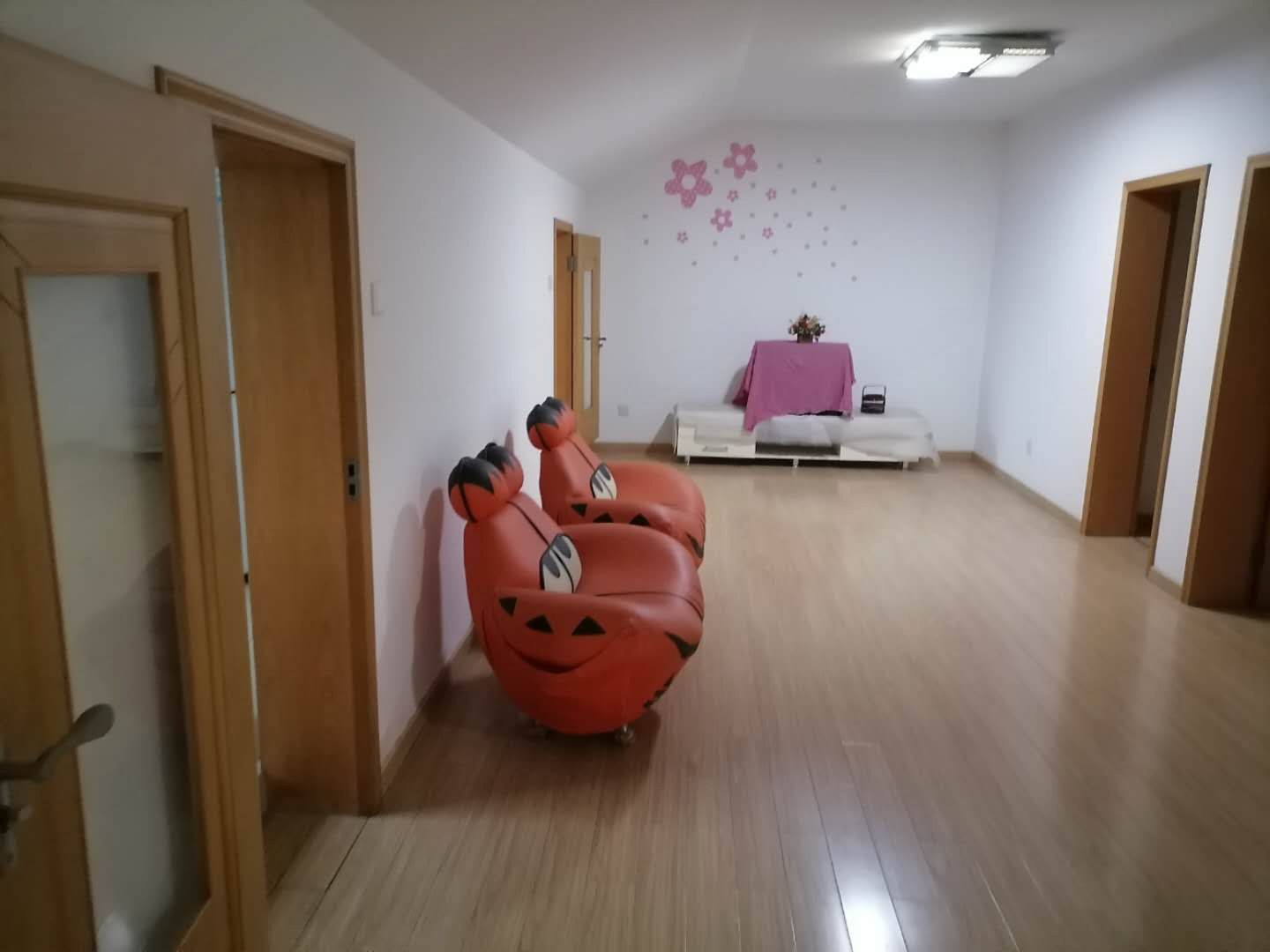 五山花苑 6室4厅2卫 141m&sup2;